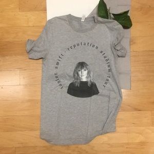 Taylor Swift concert T-shirt